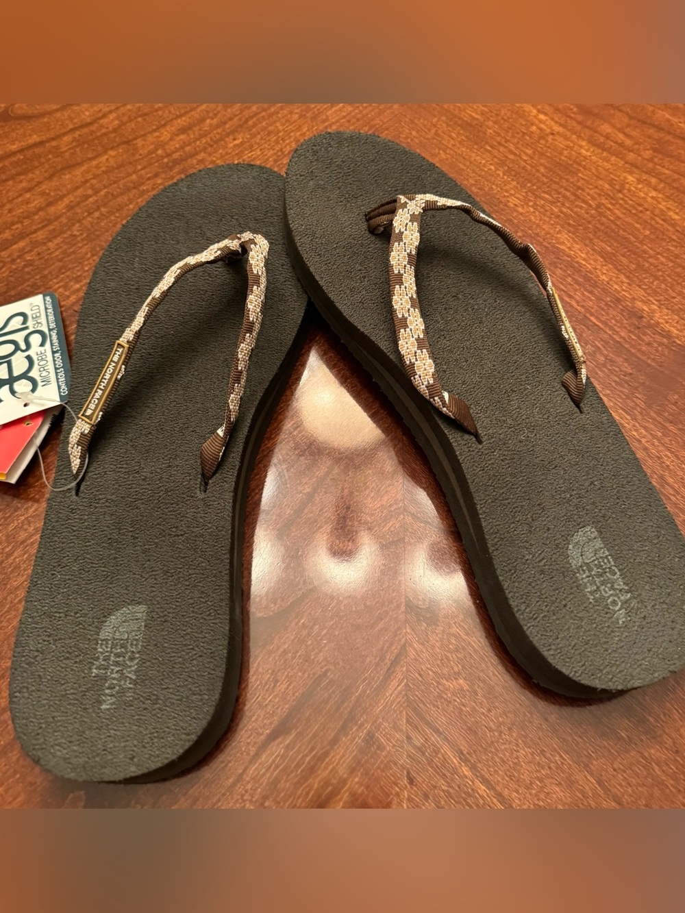 The North Face Flip Flops Brown Patterned Strap Flip Flops Size 9 **NWT**
